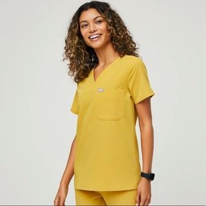Catarina Scrub Top.